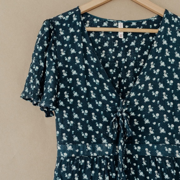 Xhilaration Dresses & Skirts - Tie-Front Teal Retro Floral Dress